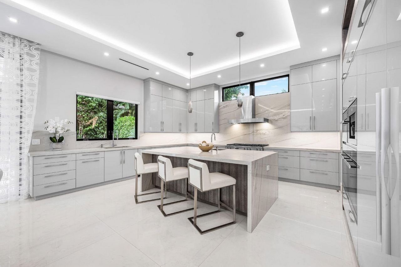 2391 Areca Palm Road, Boca Raton, FL 33432 Photo