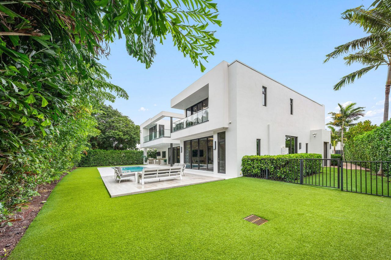 2391 Areca Palm Road, Boca Raton, FL 33432 Photo