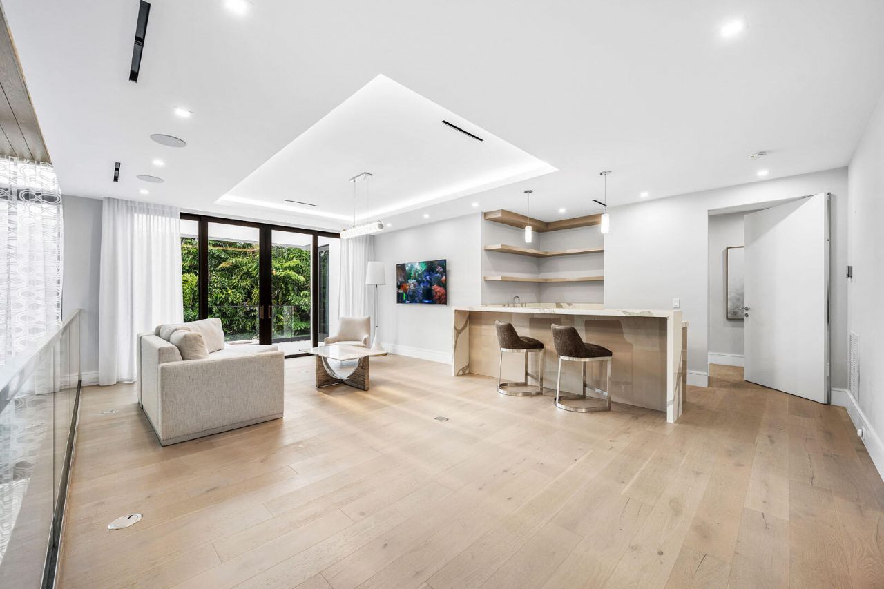 2391 Areca Palm Road, Boca Raton, FL 33432 Photo