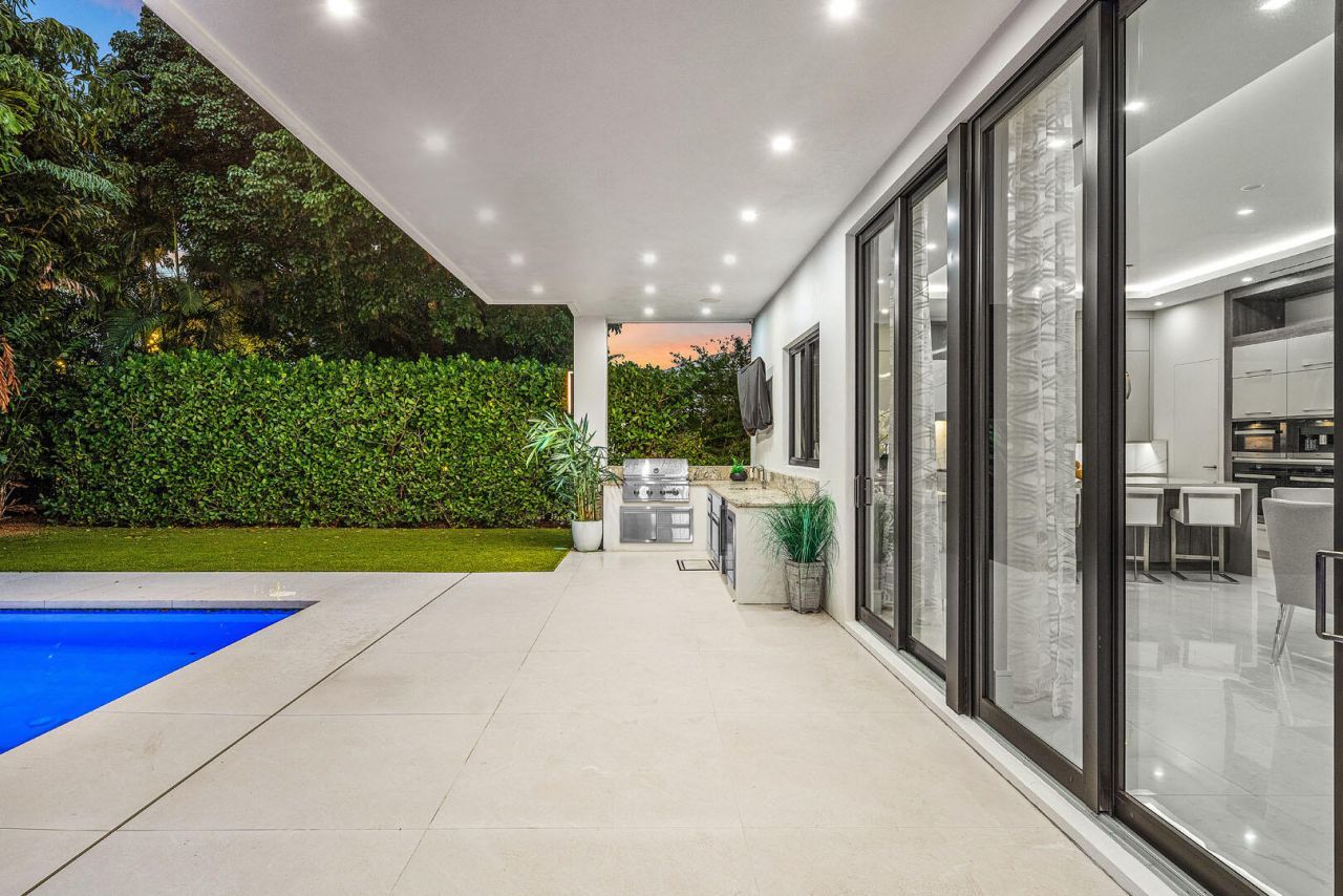 2391 Areca Palm Road, Boca Raton, FL 33432 Photo