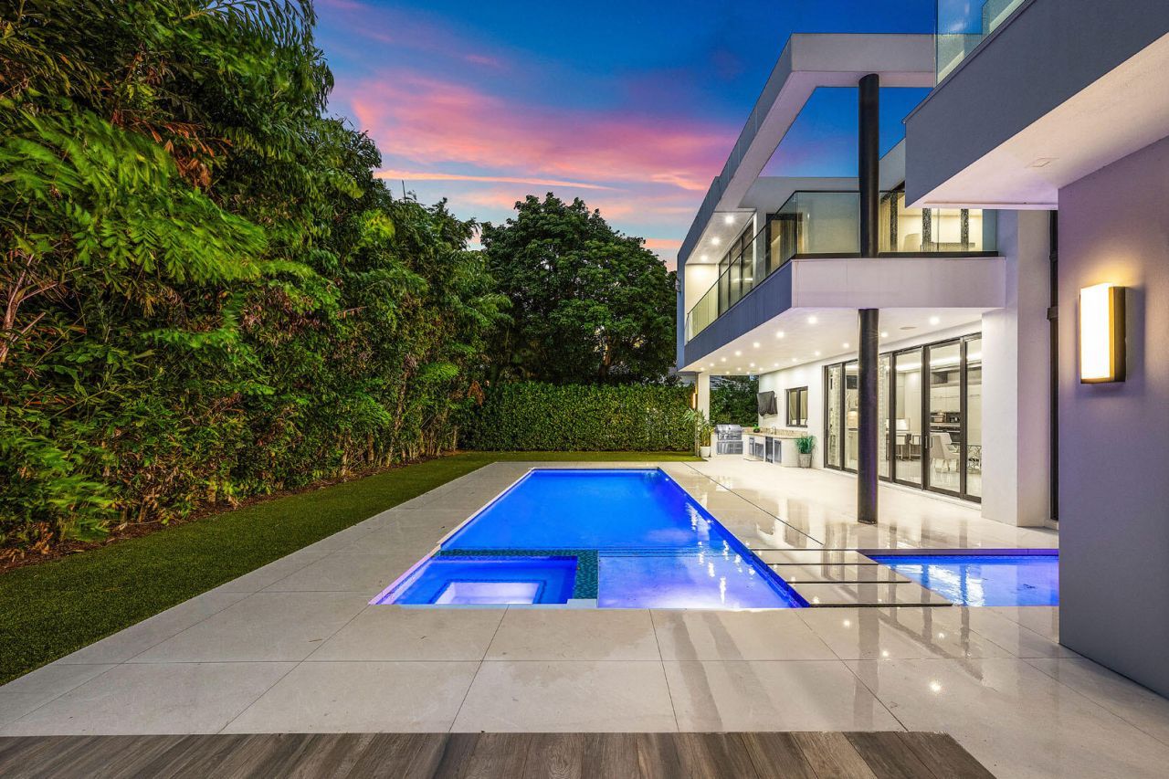 2391 Areca Palm Road, Boca Raton, FL 33432 Photo