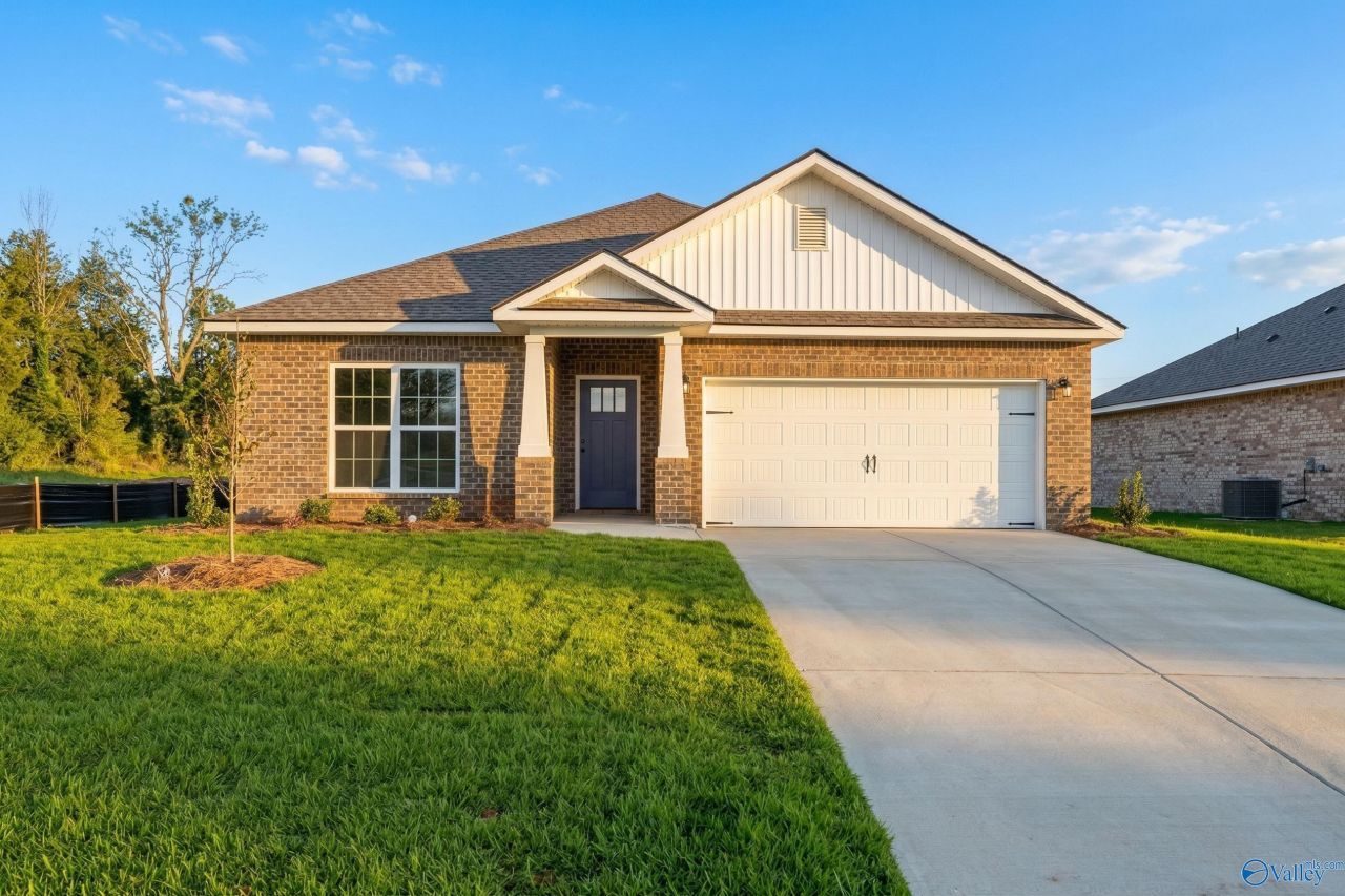 4803 Drews Dogwood Lane, Huntsville, AL 35810 Main Photo