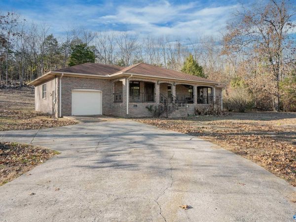 144 Bess Thompson Road, Laceys Spring, AL 35754