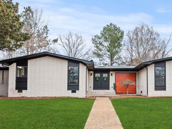 10001 SE Greenview Drive SE, Huntsville, AL 35803