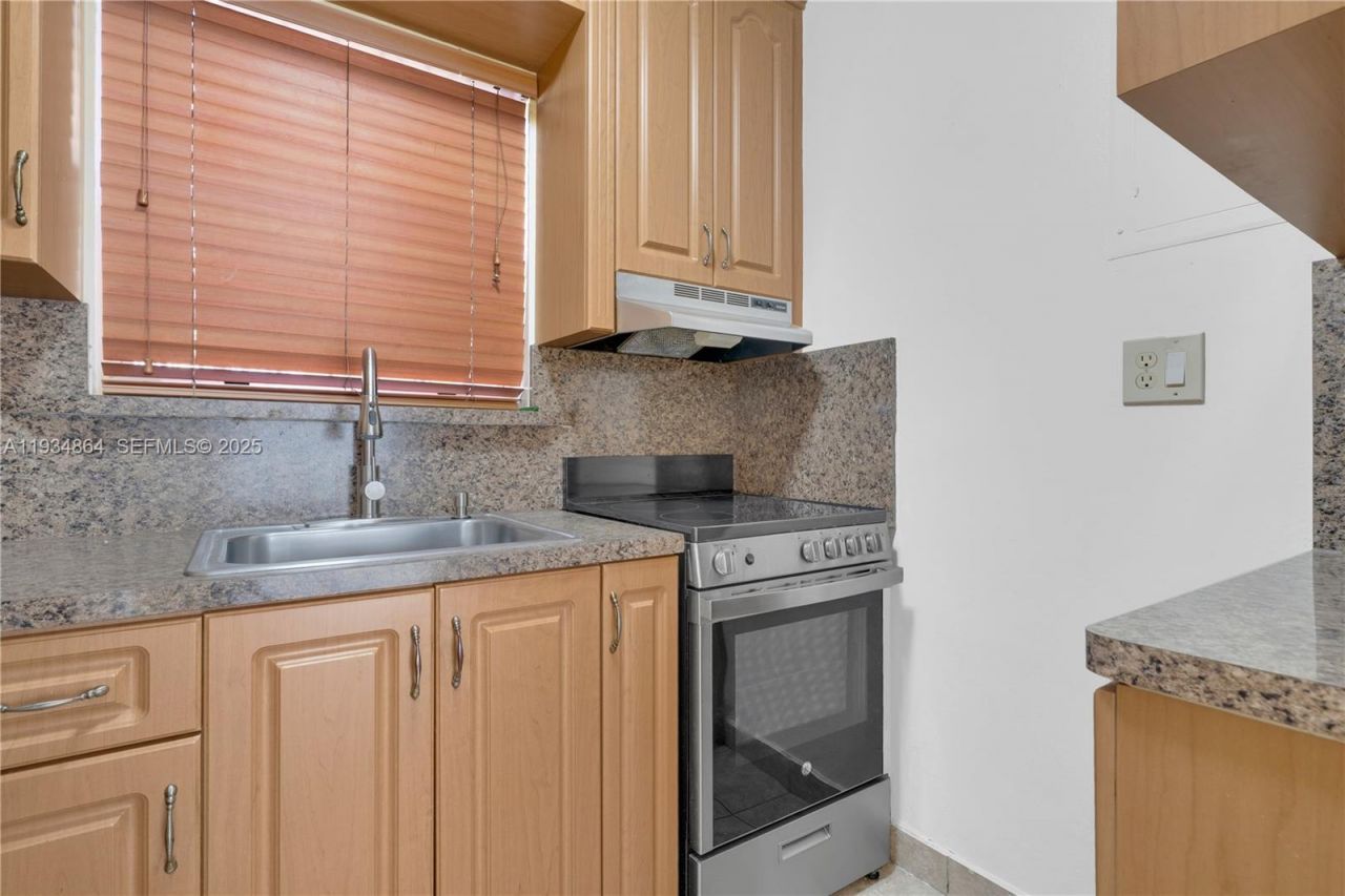 47 NW 47th Ave, Unit 1, Miami, FL 33126 Photo