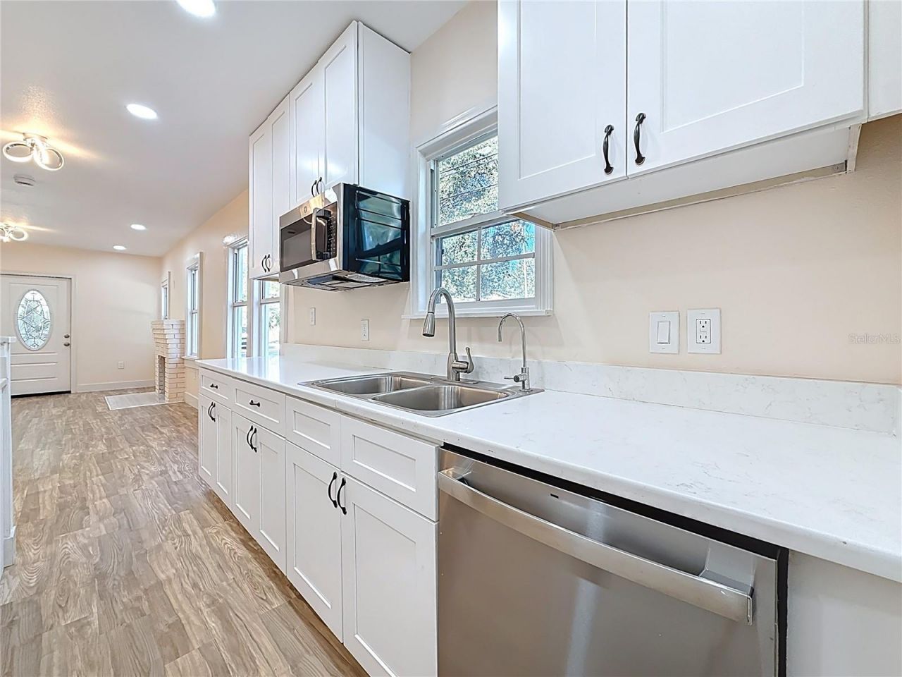 1247 Highland Street N, Saint Petersburg, FL 33701 Photo