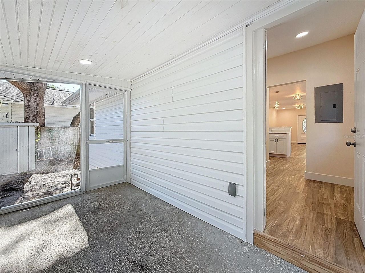 1247 Highland Street N, Saint Petersburg, FL 33701 Photo