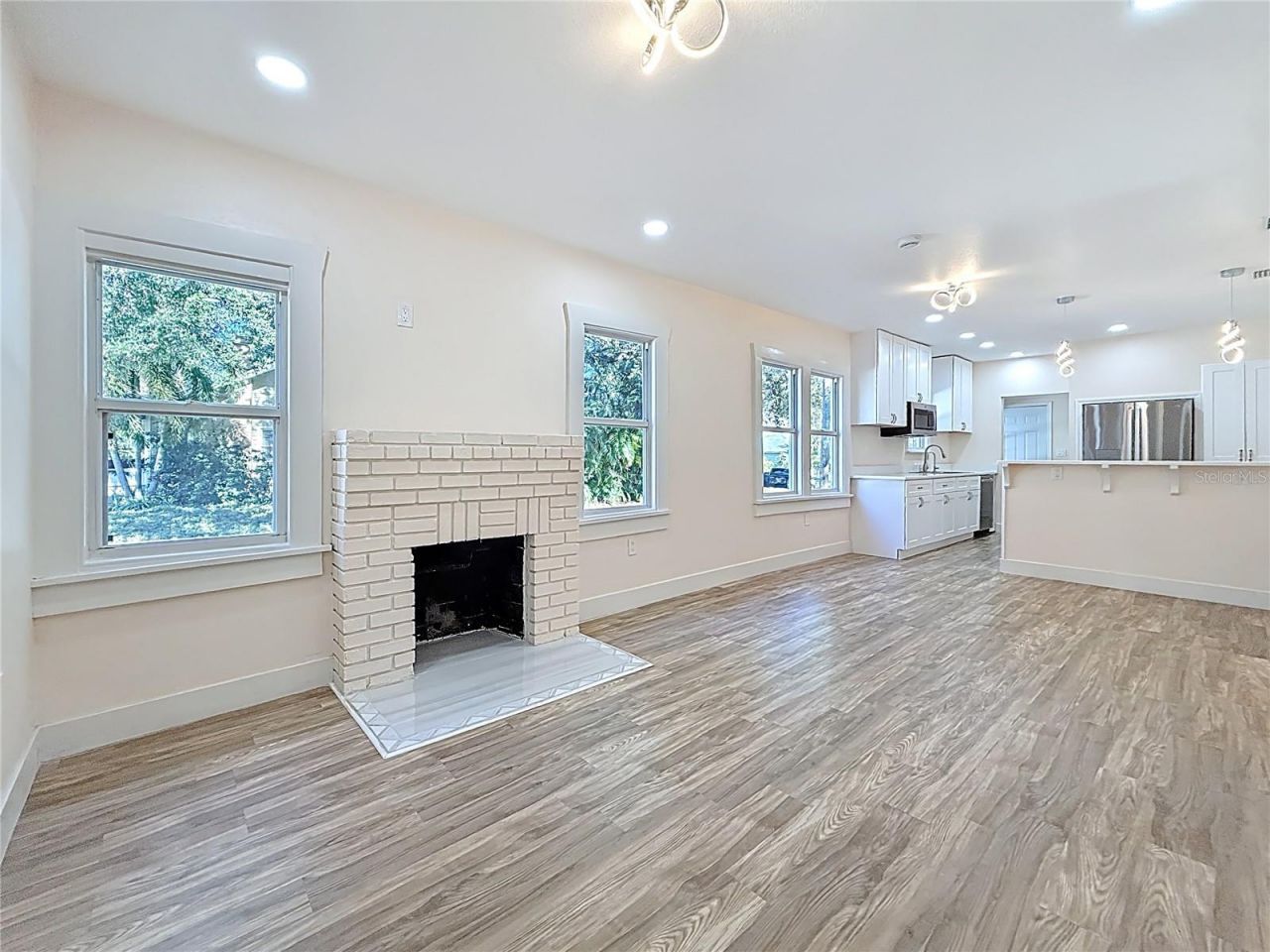 1247 Highland Street N, Saint Petersburg, FL 33701 Photo