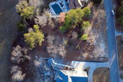 208 Crickentree Drive photo 4