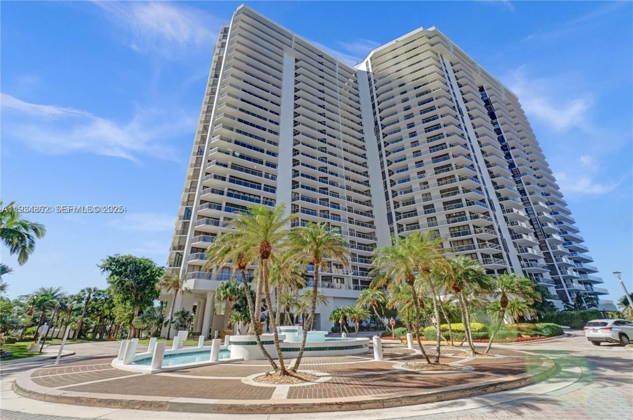 20281 E Country Club Dr, Unit 501, Aventura, FL 33180 Photo