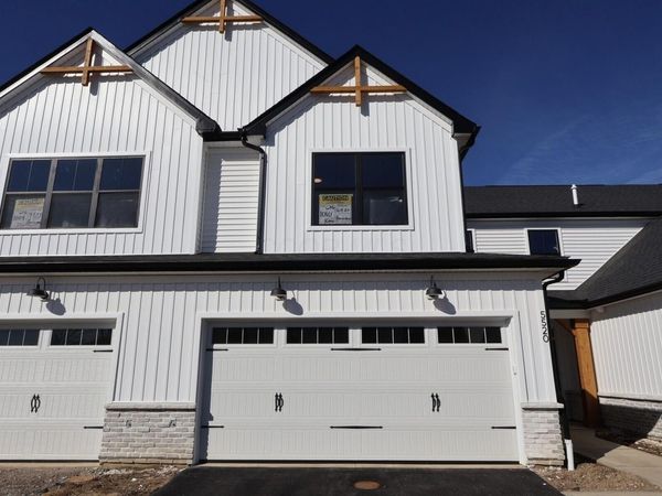 5520 Fawnsbury Court, Powell, OH 43065