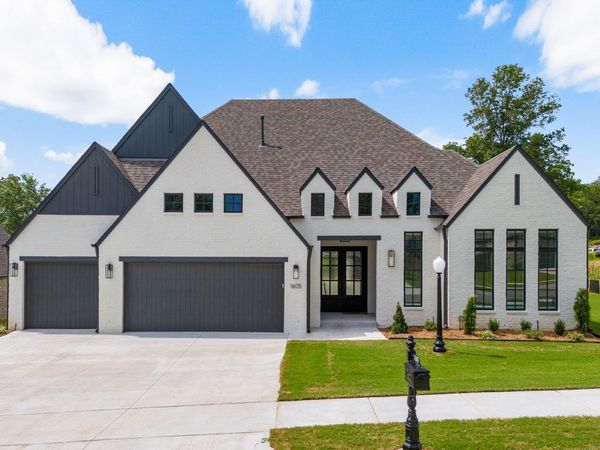 1605 Pinecrest Drive, Claremore, OK 74017