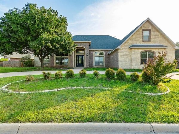 1207 Saddle Lakes Drive, Abilene, TX 79602