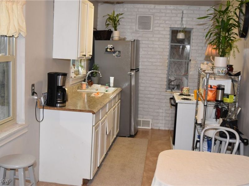 65141 Three Hills Drive, Bellaire, OH 43906 Photo 3