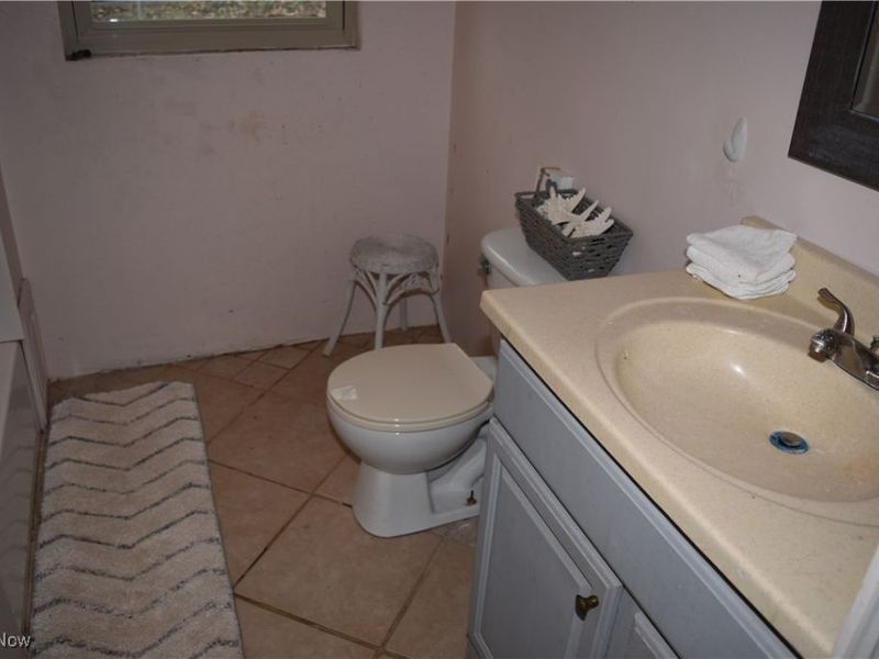 65141 Three Hills Drive, Bellaire, OH 43906 Photo 7