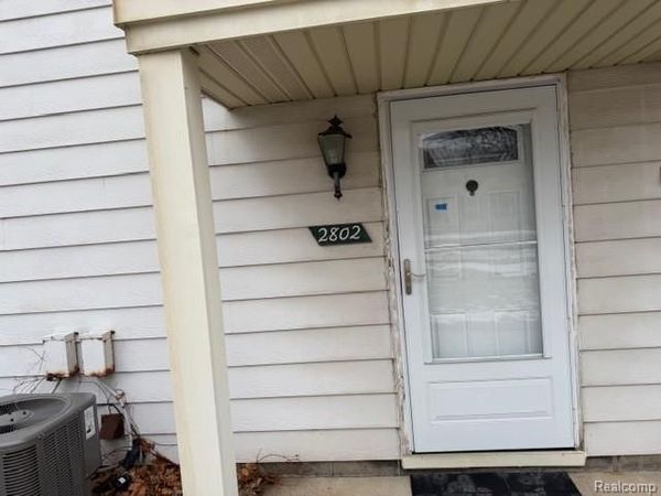 2802 Willow Court, Orion Twp, MI 48360