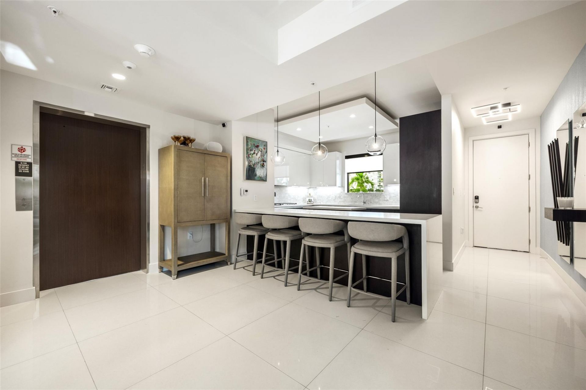 3030 N Ocean Boulevard, Unit S106, Fort Lauderdale, FL 33308 Photo