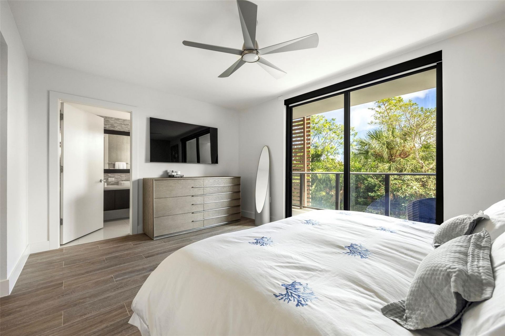 3030 N Ocean Boulevard, Unit S106, Fort Lauderdale, FL 33308 Photo