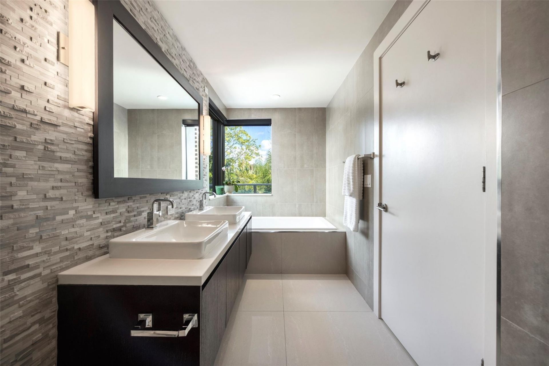 3030 N Ocean Boulevard, Unit S106, Fort Lauderdale, FL 33308 Photo