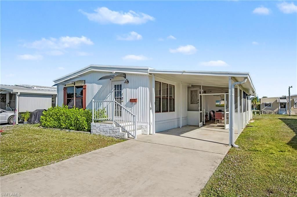 154 Siesta Ln, Fort Myers, FL 33905 Photo