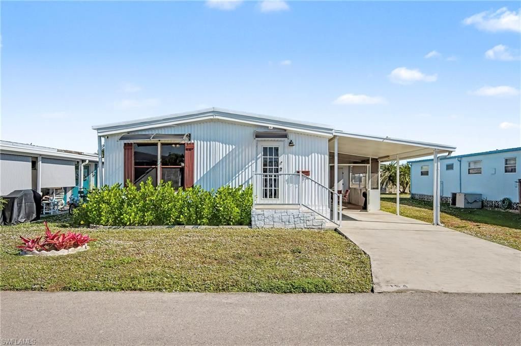 154 Siesta Ln, Fort Myers, FL 33905 Photo