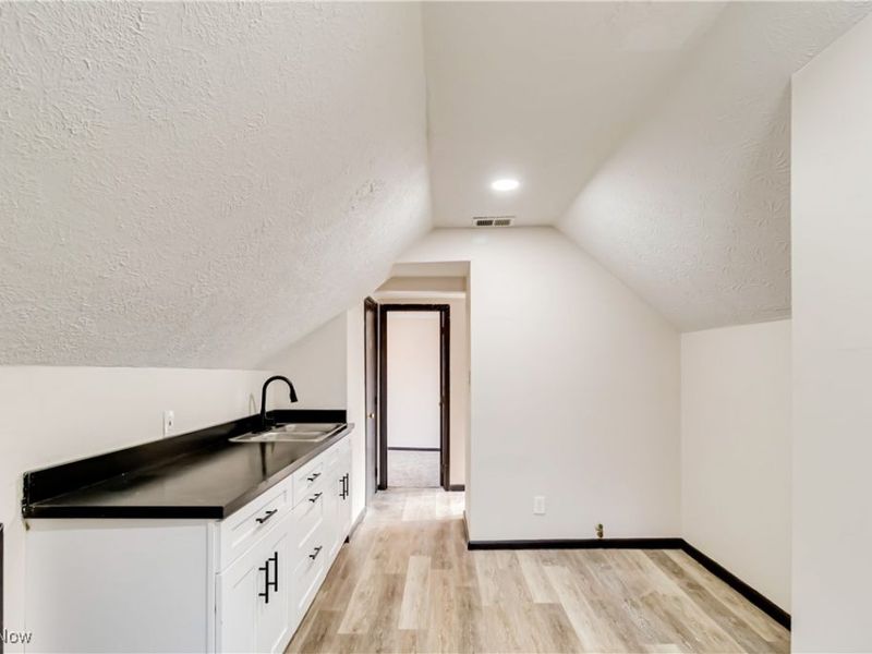 3272 W 88th Street, Cleveland, OH 44102 Photo 13