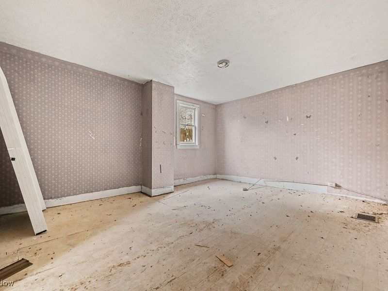 91 Union Avenue SE, Minerva, OH 44657 Photo 32