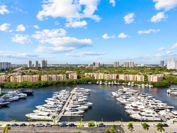 19667 Turnberry Way, Unit 17-D, Aventura, FL 33180