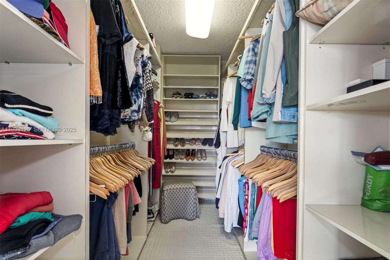 19667 Turnberry Way, Unit 17-D, Aventura, FL 33180 Photo