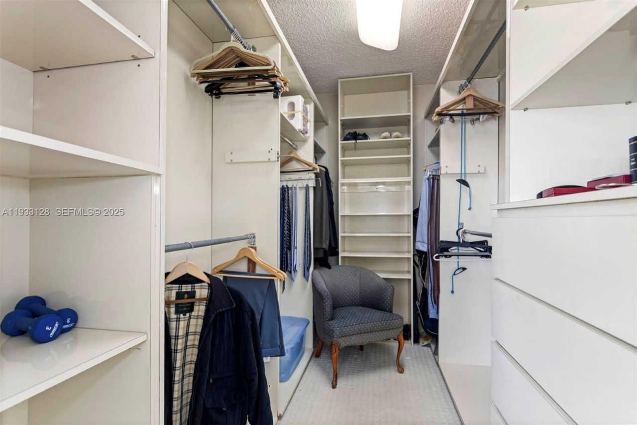 19667 Turnberry Way, Unit 17-D, Aventura, FL 33180 Photo