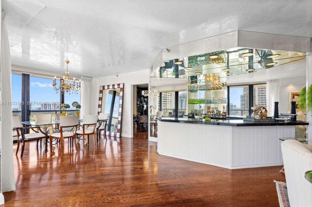 19667 Turnberry Way, Unit 17-D, Aventura, FL 33180 Photo