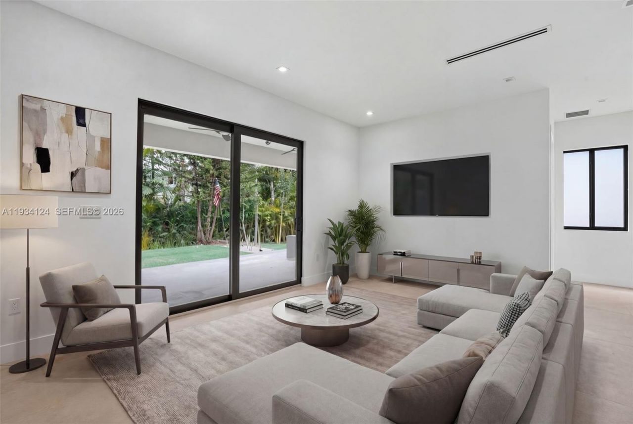 7222 SW 52nd Ct, Miami, FL 33143 Photo