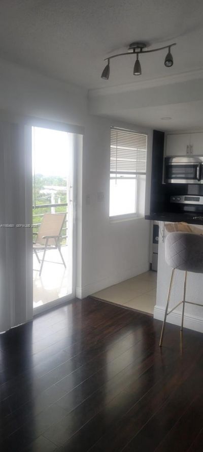 1750 NE 115th St, Unit 608, Miami, FL 33181 Photo
