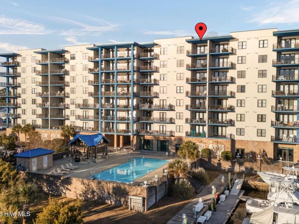 4425 Arendell Street, Unit 707 & Slip, Morehead City, NC 28557