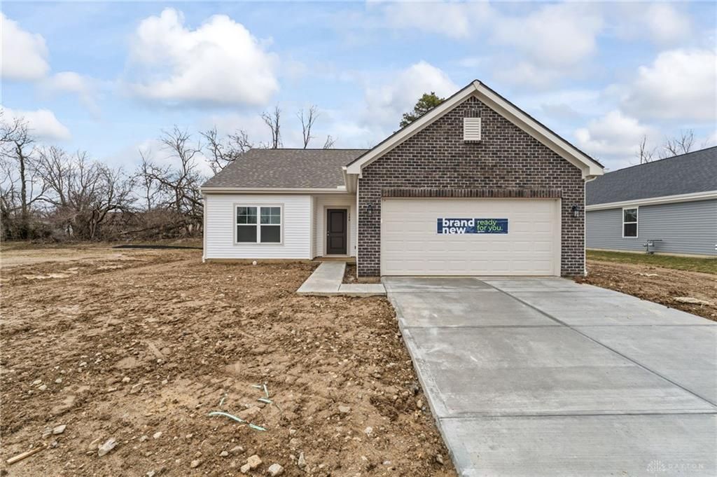 144 Evergreen Way, Brookville, OH 45309 Main Photo