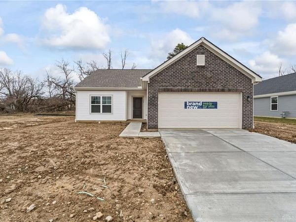 144 Evergreen Way, Brookville, OH 45309