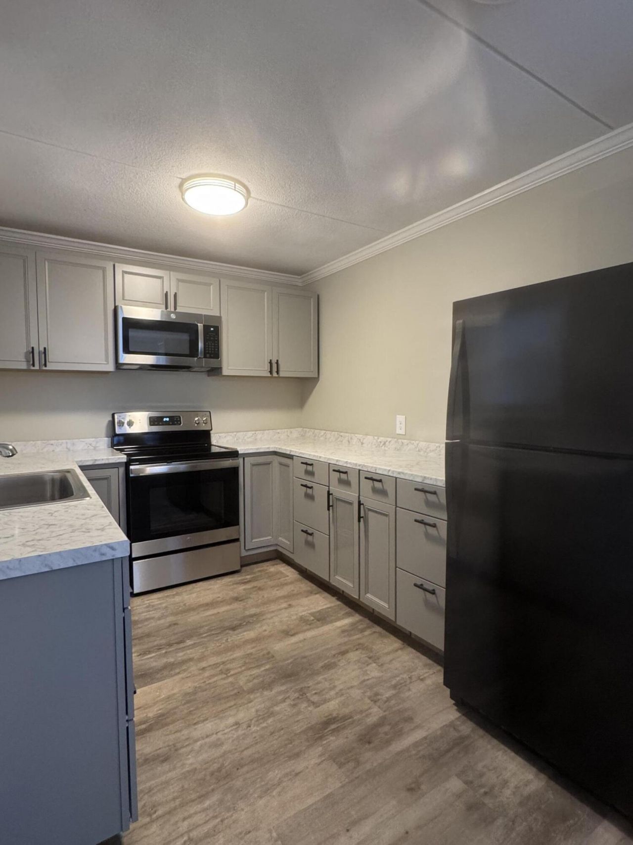 1137 Mw Rickenbaker Road Photo 10