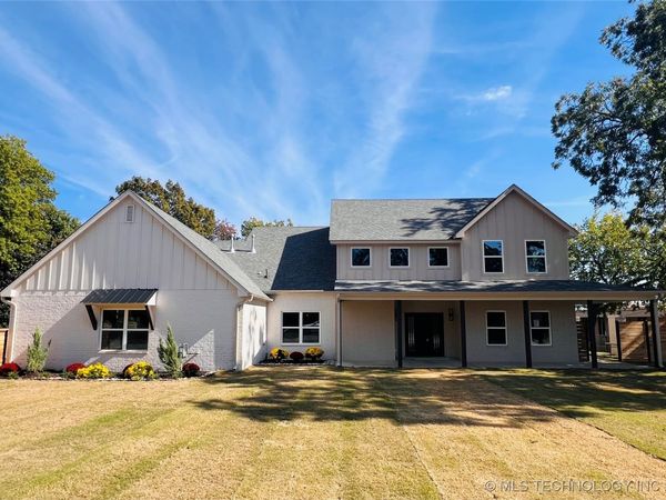 4929 S Columbia Avenue, Tulsa, OK 74105