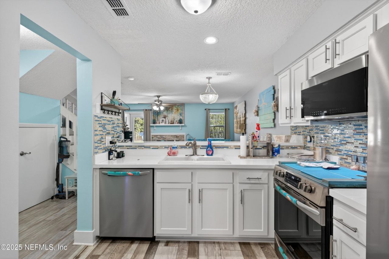 1505 W Spindrift Circle, Neptune Beach, FL 32266 Photo