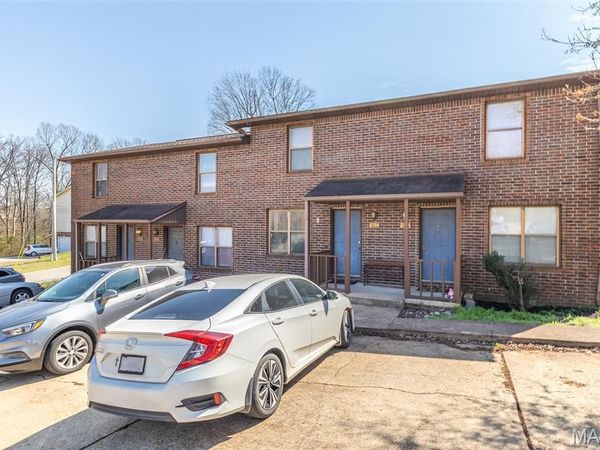 2700 Holly Trail, Poplar Bluff, MO 63901