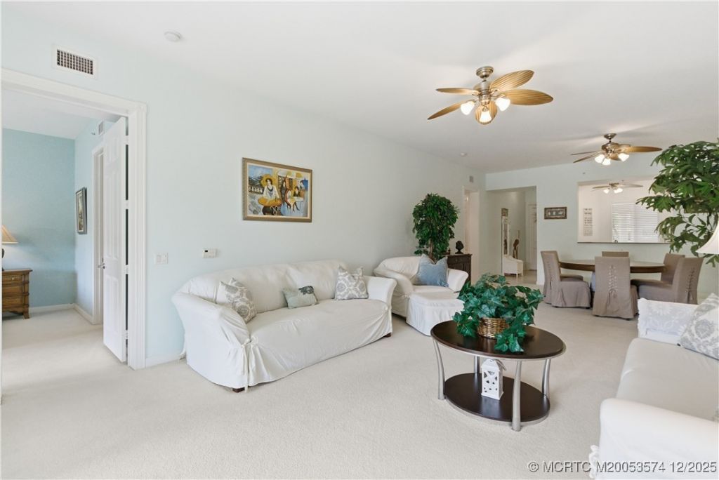1 Harbour Isle Drive E, Unit 104, Fort Pierce, FL 34949 Photo