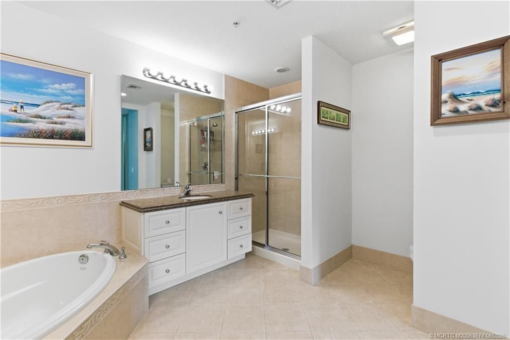 1 Harbour Isle Drive E, Unit 104, Fort Pierce, FL 34949 Photo