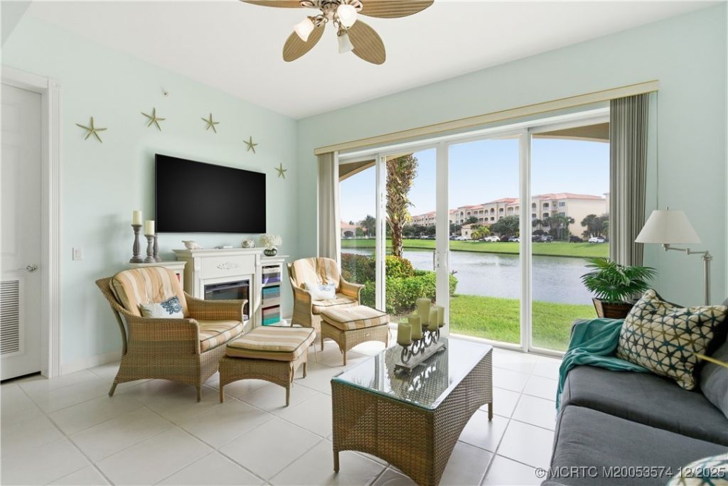 1 Harbour Isle Drive E, Unit 104, Fort Pierce, FL 34949 Photo