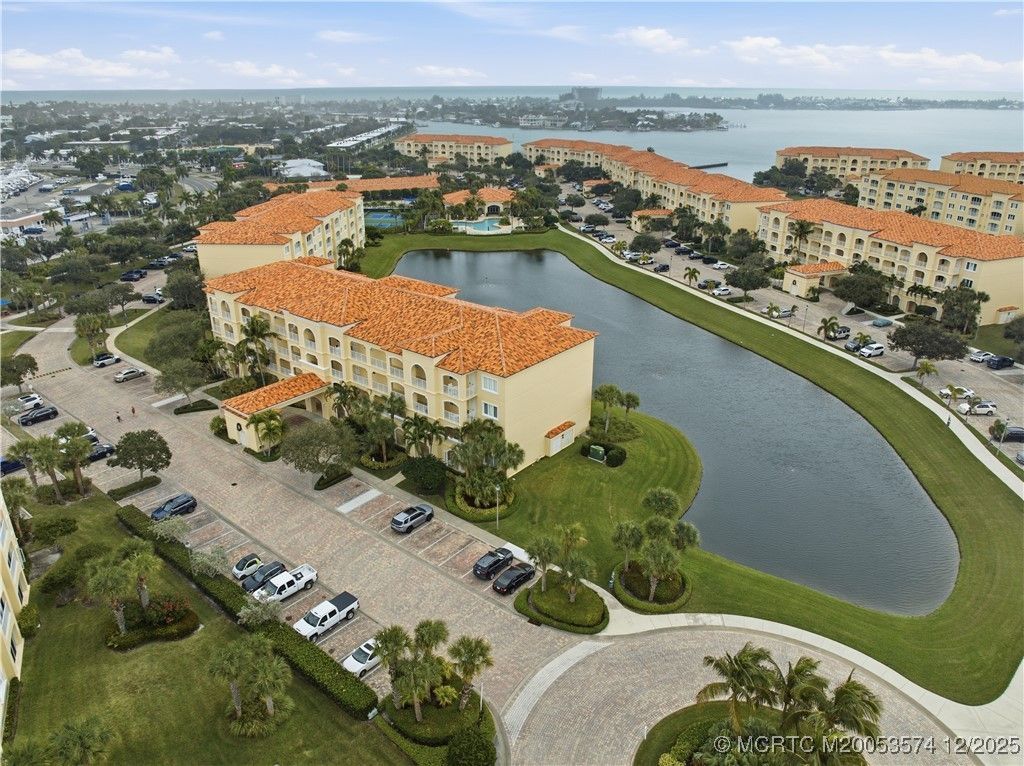 1 Harbour Isle Drive E, Unit 104, Fort Pierce, FL 34949 Photo