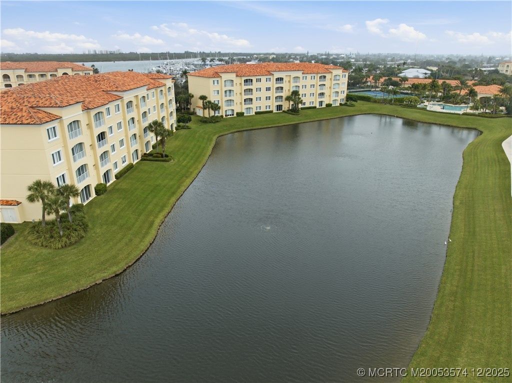 1 Harbour Isle Drive E, Unit 104, Fort Pierce, FL 34949 Photo