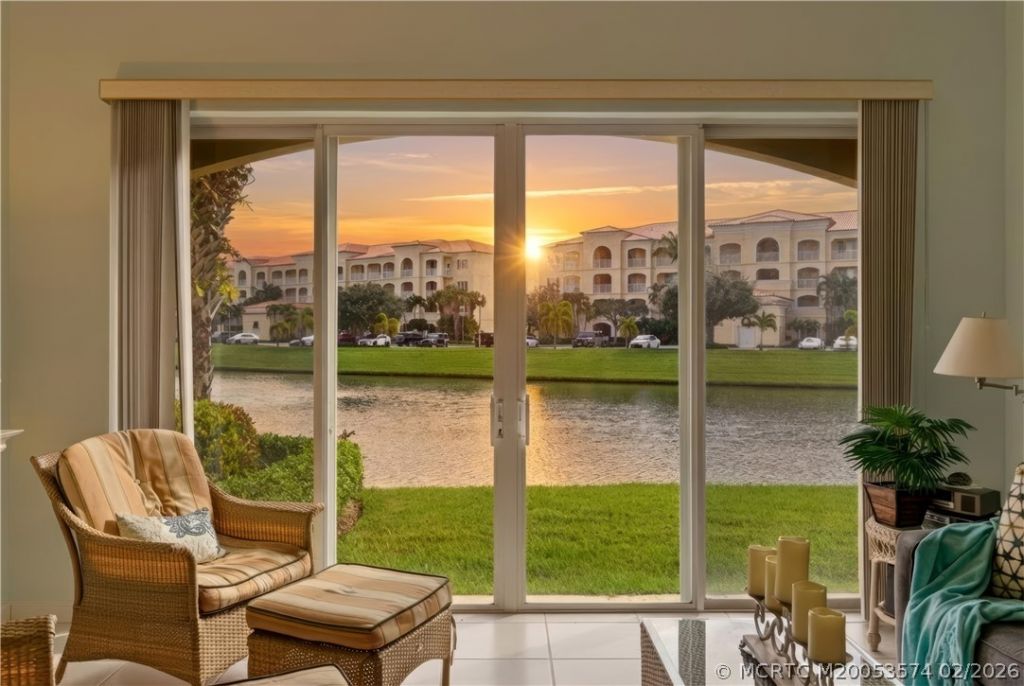 1 Harbour Isle Drive E, Unit 104, Fort Pierce, FL 34949 Photo