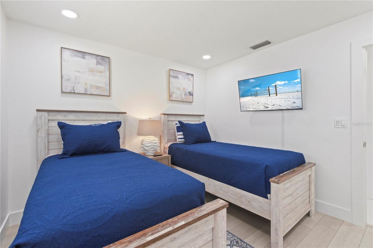 3364 Espanola Drive, Sarasota, FL 34239 Photo