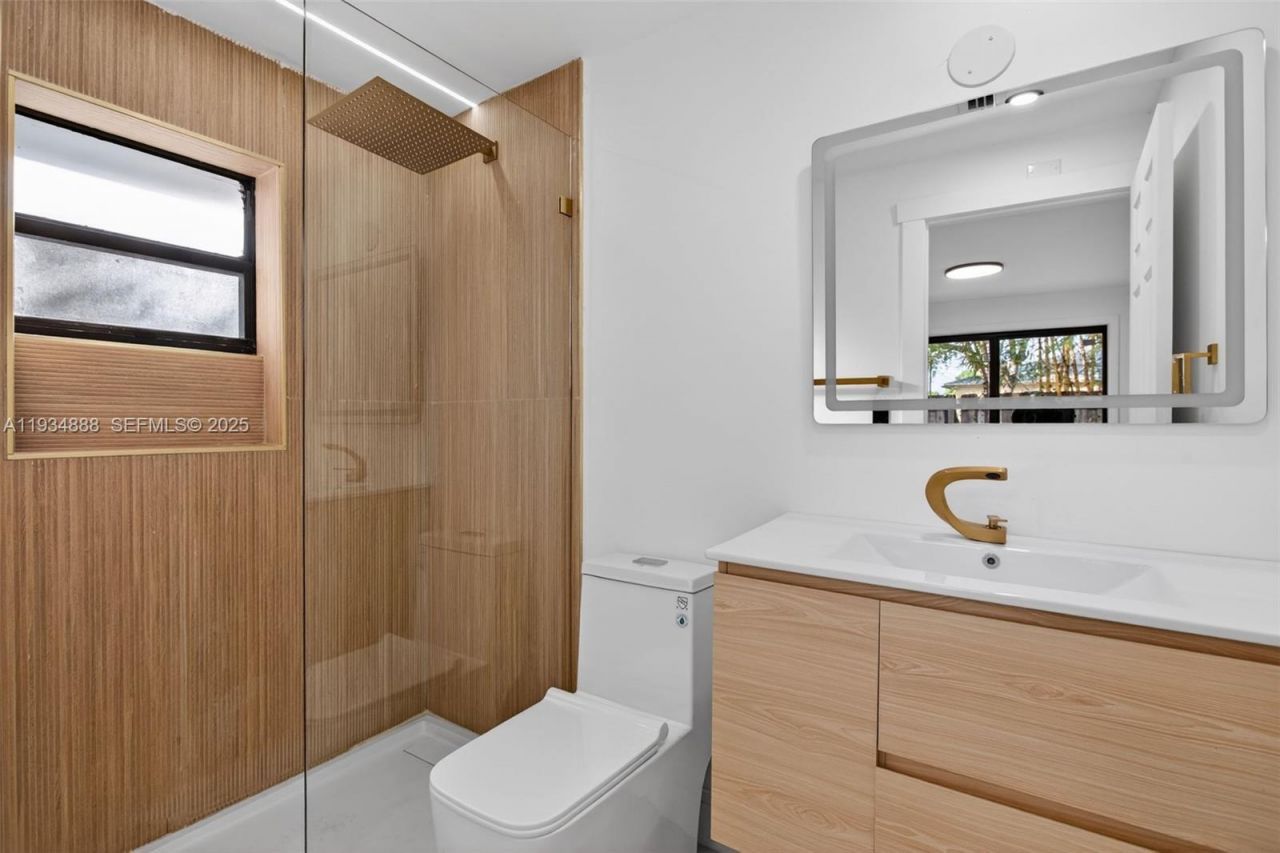 1488 NE 29th St, Pompano Beach, FL 33064 Photo