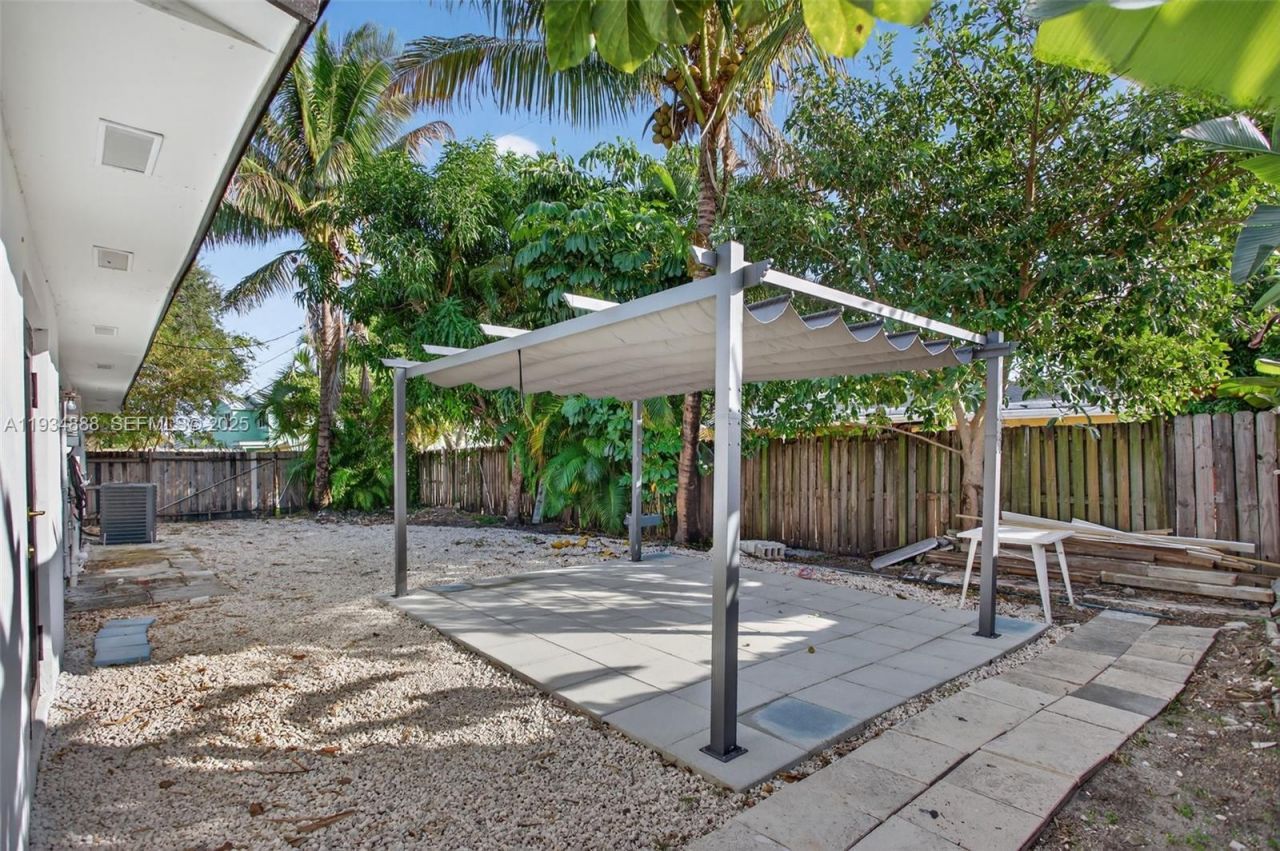 1488 NE 29th St, Pompano Beach, FL 33064 Photo