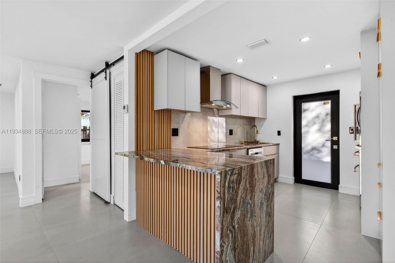 1488 NE 29th St, Pompano Beach, FL 33064 Photo